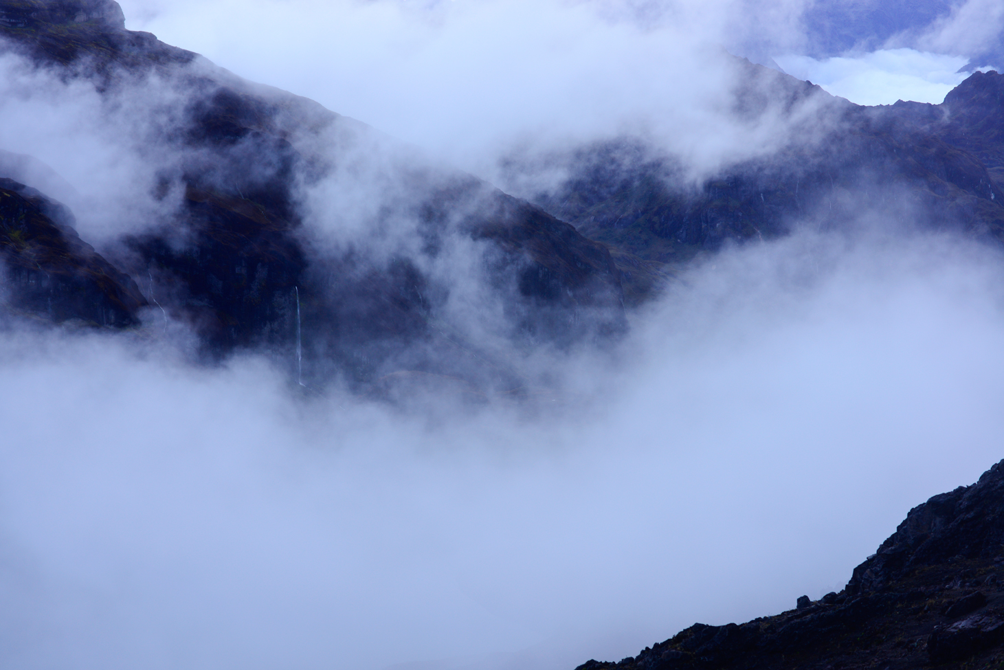 Andres Molestina photography ecuador el altar riobamba montañas nubes lagos.jpg